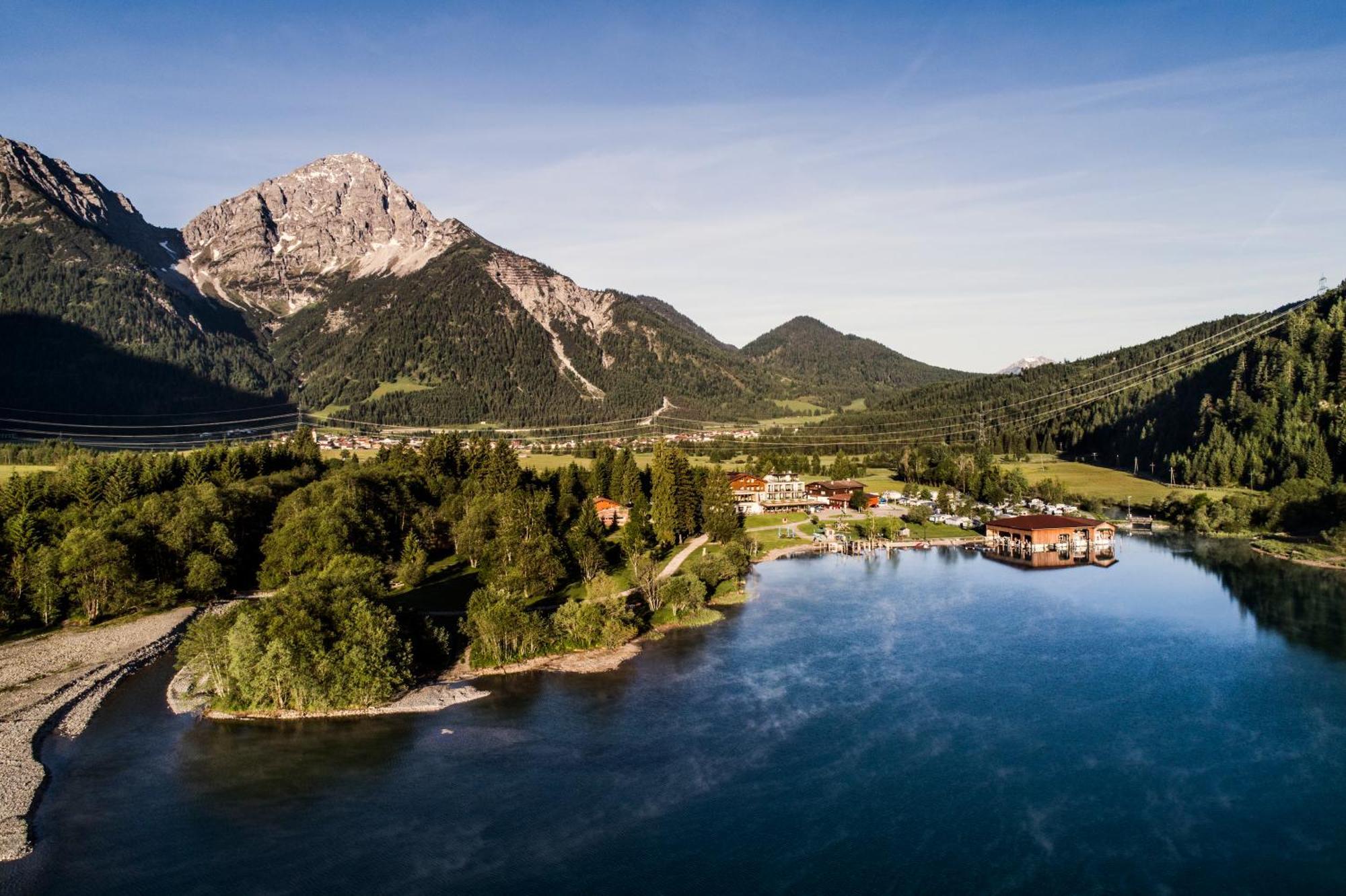Hotel Fischer Am See Heiterwang Exterior photo